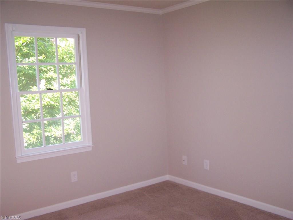 5902 High View Road Greensboro, NC 27410 - Photo 30 of 30 Third bedroom