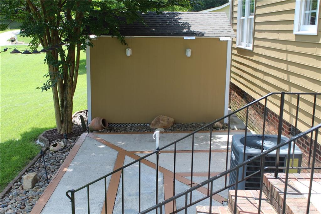 5902 High View Road Greensboro, NC 27410 - Photo 5 of 30 Patio for outdoor entertaining