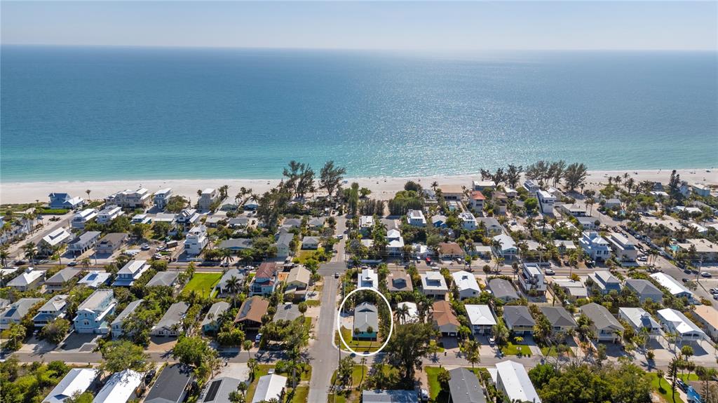 204 29th Street Holmes Beach, FL 34217 - Photo 31 of 38