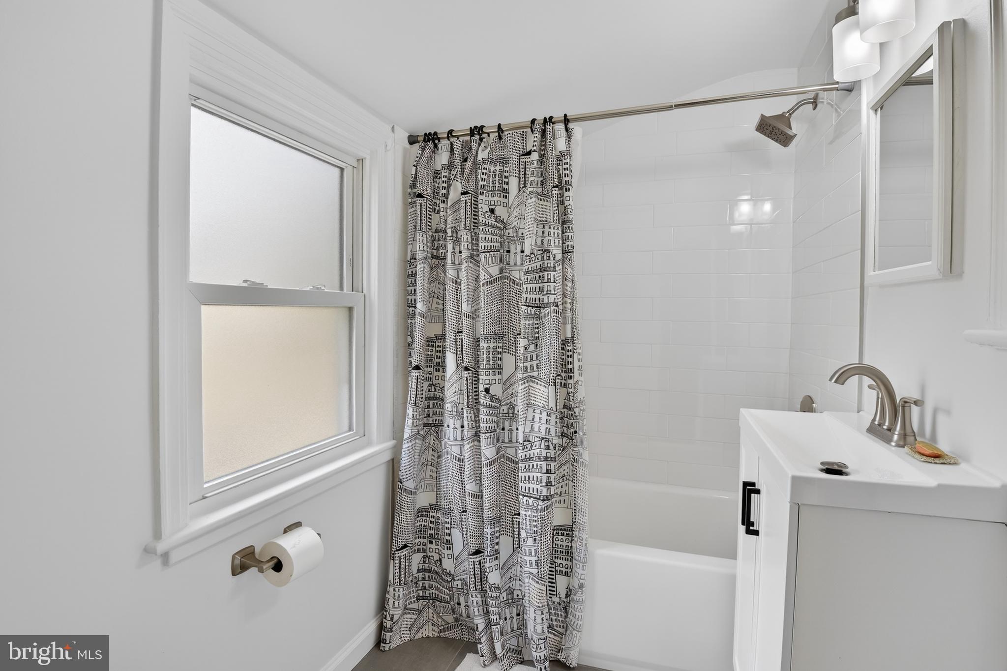 9207 Long Branch Parkway Silver Spring, MD 20901 - Photo 20 of 37