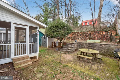 $525,000 | 9207 Long Branch Parkway, Silver Spring, MD 20901