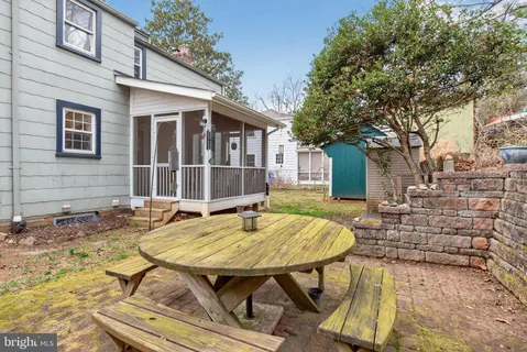 $525,000 | 9207 Long Branch Parkway, Silver Spring, MD 20901