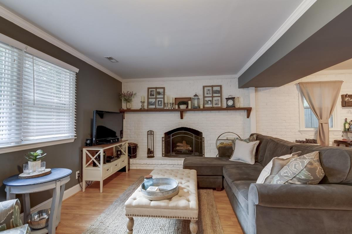 429 East Millbrook Road Raleigh, NC 27609 - Photo 11 of 25 Photo 11