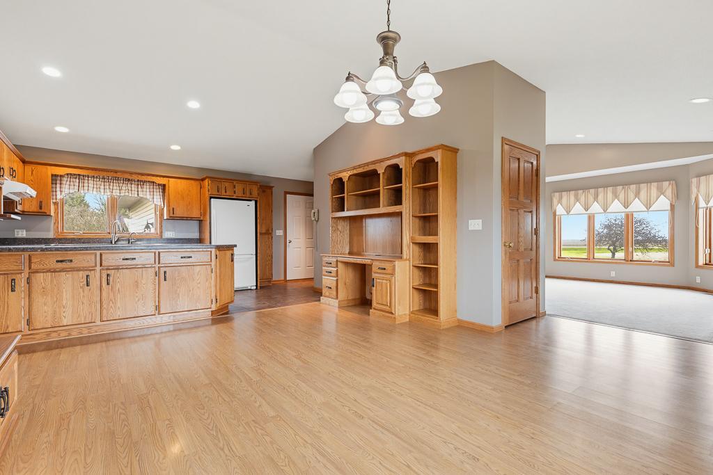1575 Highway 19 Hendricks, MN 56136 - Photo 19 of 53