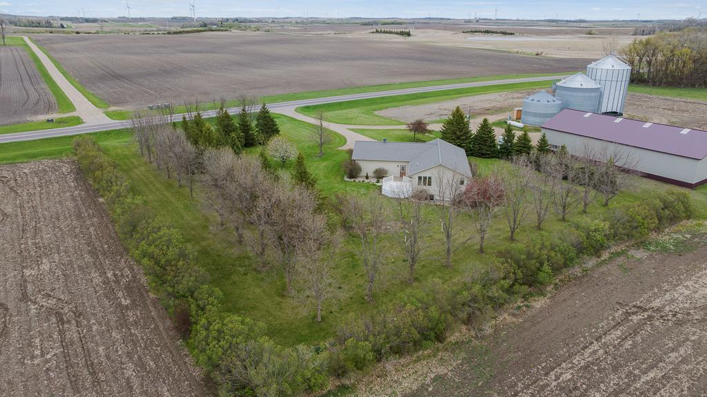 1575 Highway 19 Hendricks, MN 56136 - Photo 6 of 53