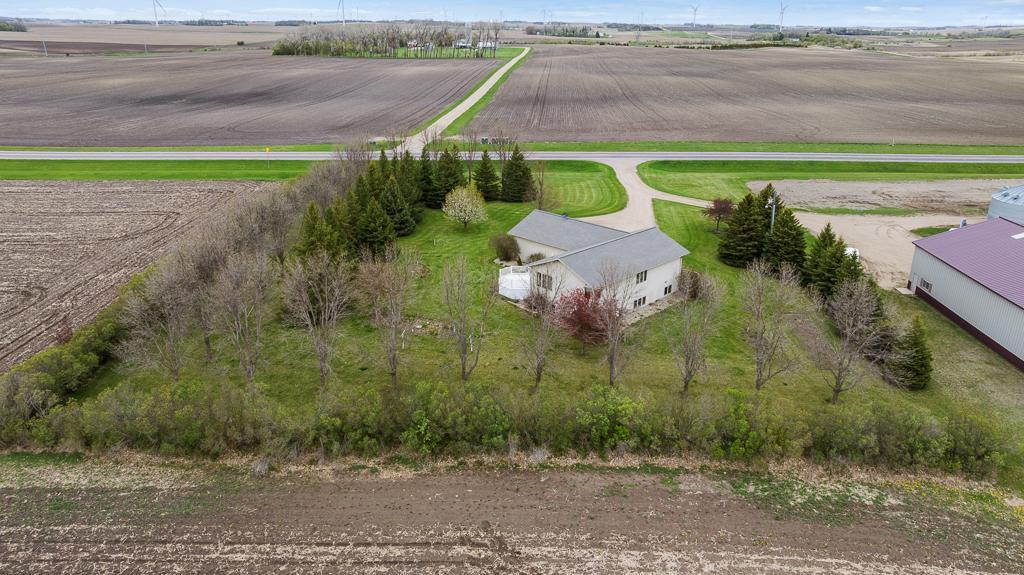 1575 Highway 19 Hendricks, MN 56136 - Photo 7 of 53