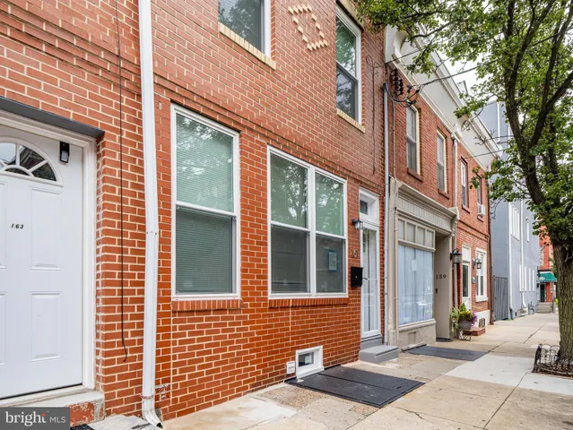 $3,250 | 161 Brown Street, Philadelphia, PA 19123