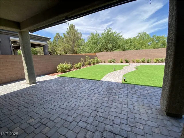 $2,990 | 7583 Desert Rhyolite Street, Las Vegas, NV 89113