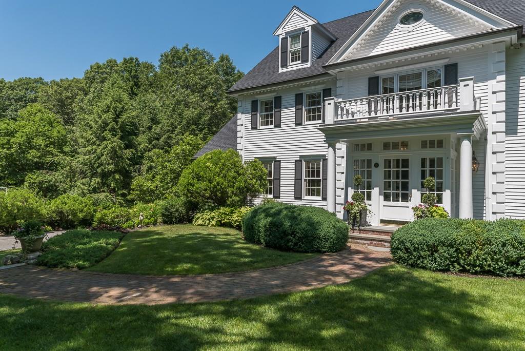 35 Old Planters Road Beverly, MA 01915 - Photo 4 of 41