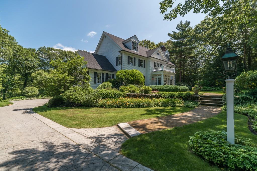 35 Old Planters Road Beverly, MA 01915 - Photo 9 of 41