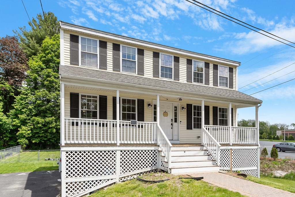 26 Old Ferry Road Lowell, MA 01854 - Photo 2 of 31 Gallery Image 2