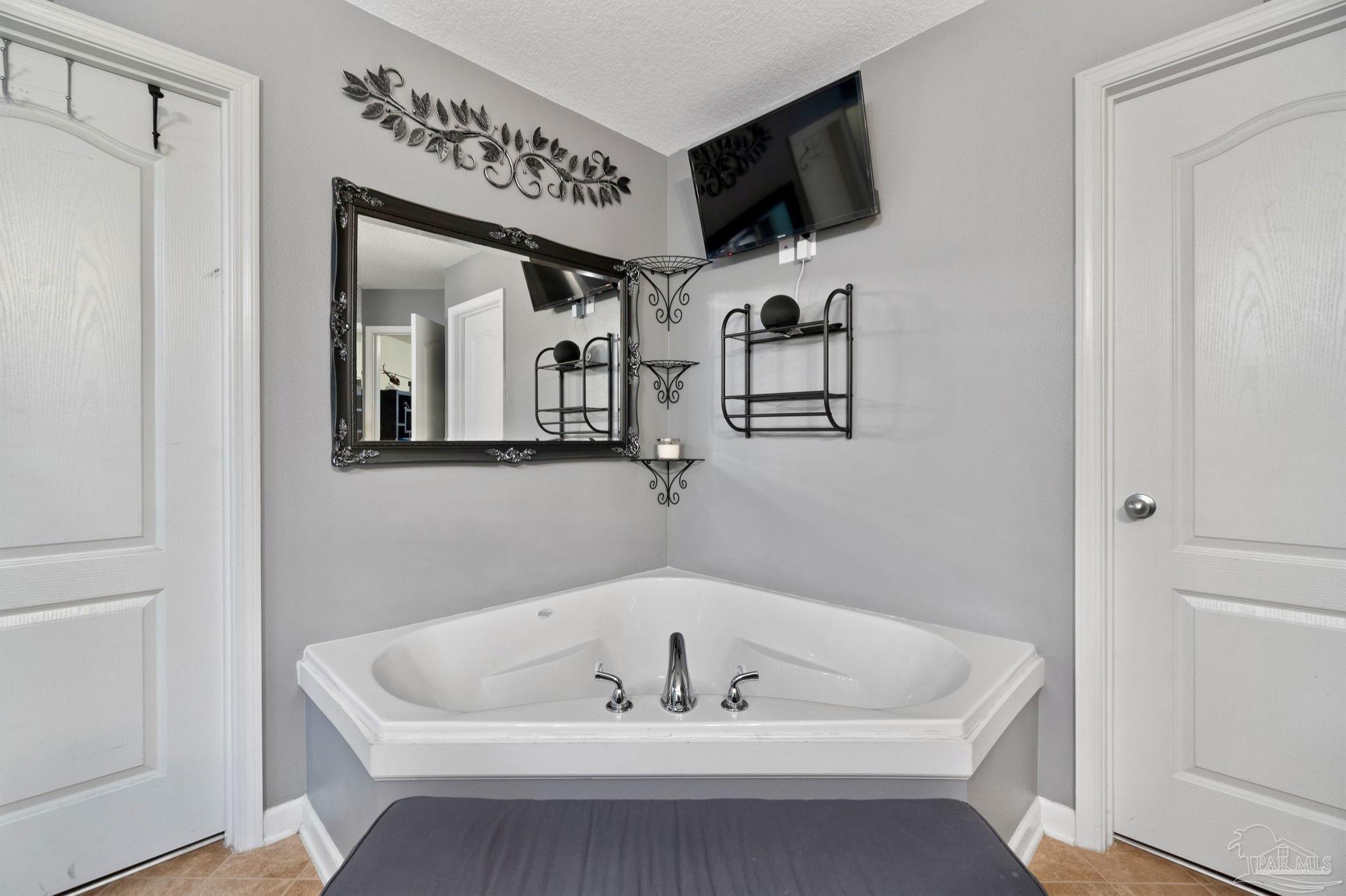 5514 Mill House Circle Pace, FL 32571 - Photo 19 of 40