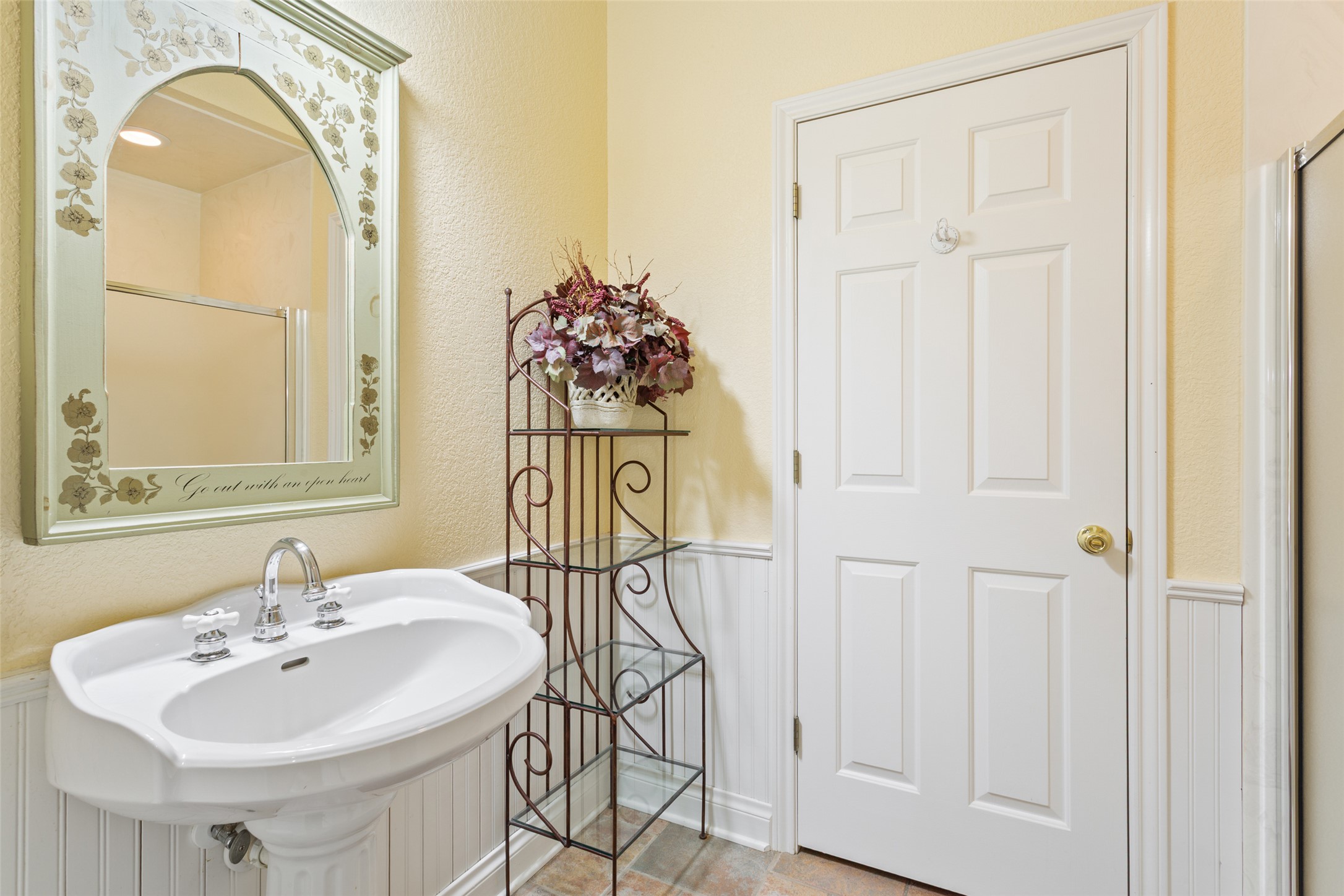 13730 Settlements Road Salado, TX 76571 - Photo 18 of 40 a bathroom with a sink and mirror