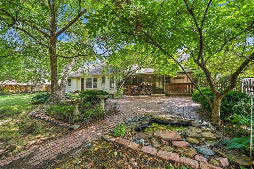 11715 Markham Road Independence, MO 64052 - Photo 32 of 38 Gallery Image 32