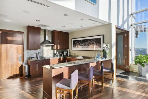 $1,950,000 | 3344 Peachtree Road Northeast, Unit 4104, Atlanta, GA 30326