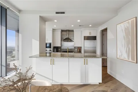 $1,950,000 | 3344 Peachtree Road Northeast, Unit 4104, Atlanta, GA 30326