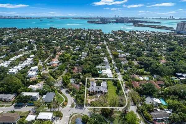 $2,600,000 | 8447 East Dixie Highway, Miami, FL 33138