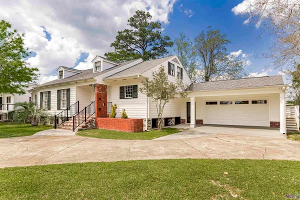 $2,775 | 222 East Sanders Street, Gonzales, LA 70737