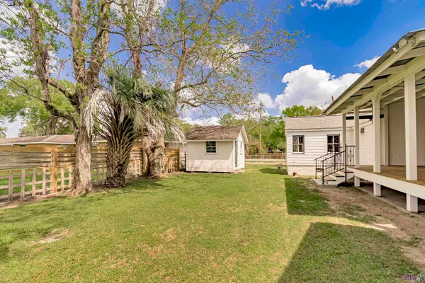 $2,775 | 222 East Sanders Street, Gonzales, LA 70737