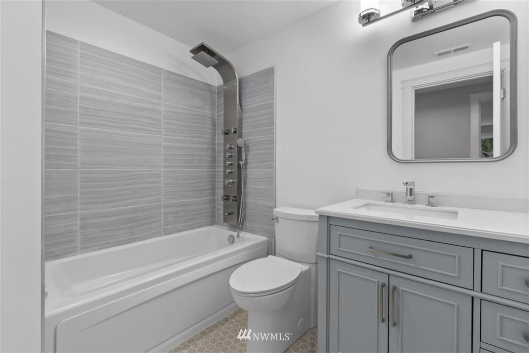13107 Southeast 149th Street Renton, WA 98058 - Photo 13 of 28 Gallery Image 13