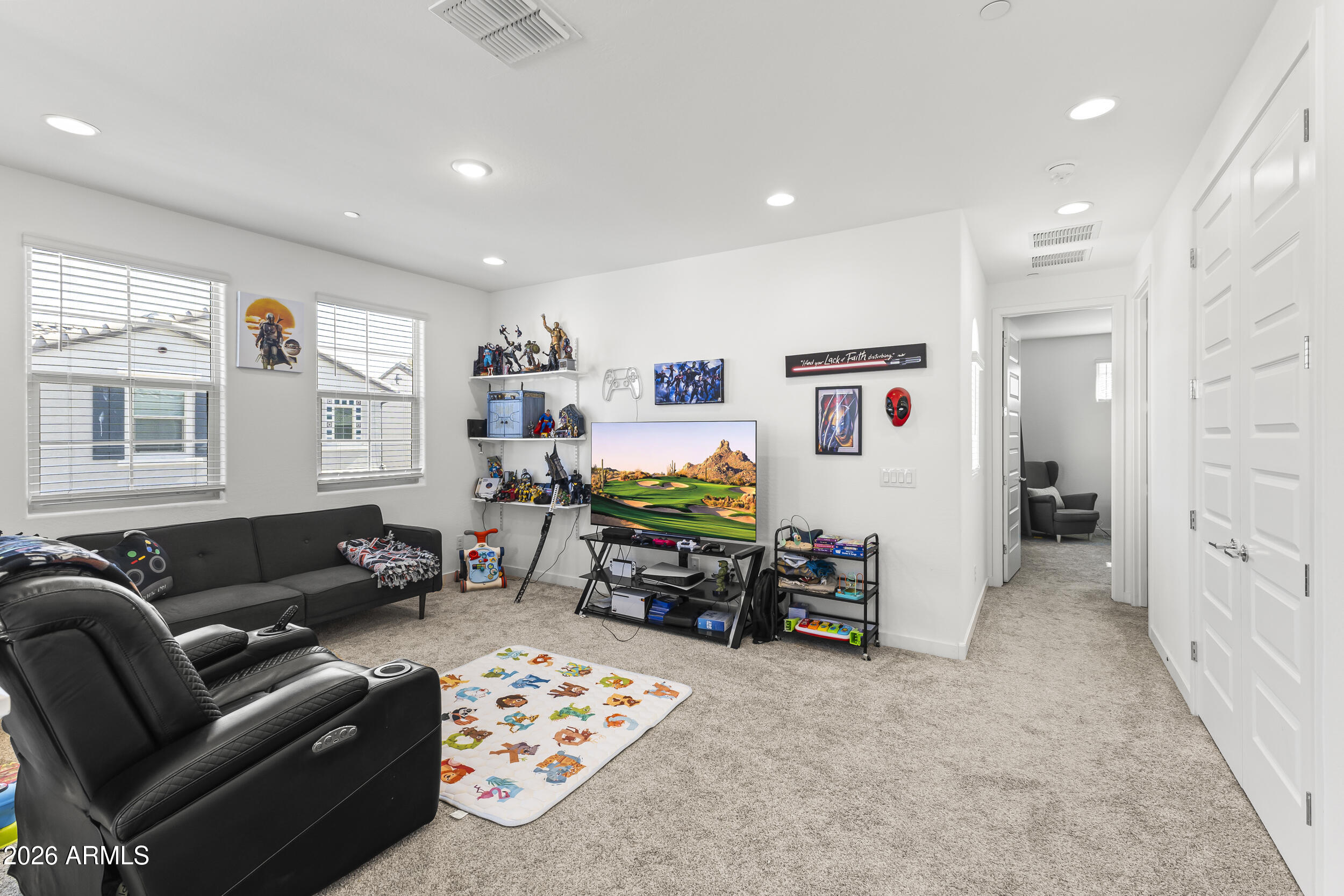 654 South Beebe Street Gilbert, AZ 85296 - Photo 9 of 26