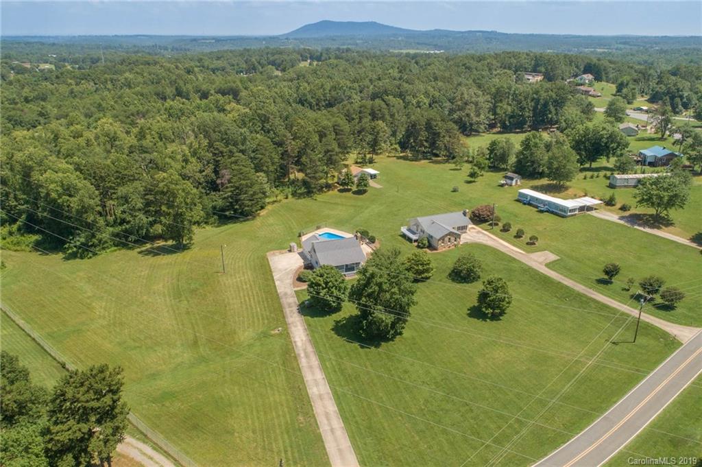 3817 Berry Road Hickory, NC 28602 - Photo 15 of 21 Gallery Image 15