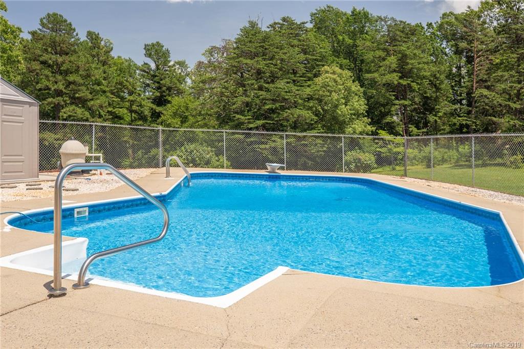 3817 Berry Road Hickory, NC 28602 - Photo 18 of 21 Gallery Image 18