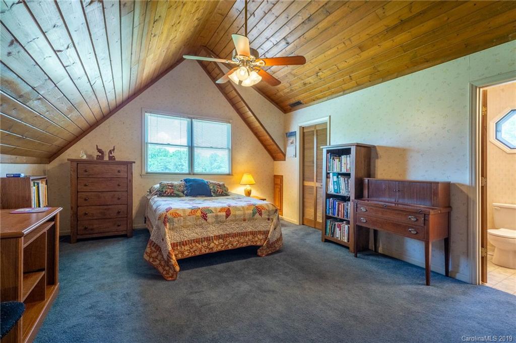 3817 Berry Road Hickory, NC 28602 - Photo 10 of 21 Gallery Image 10