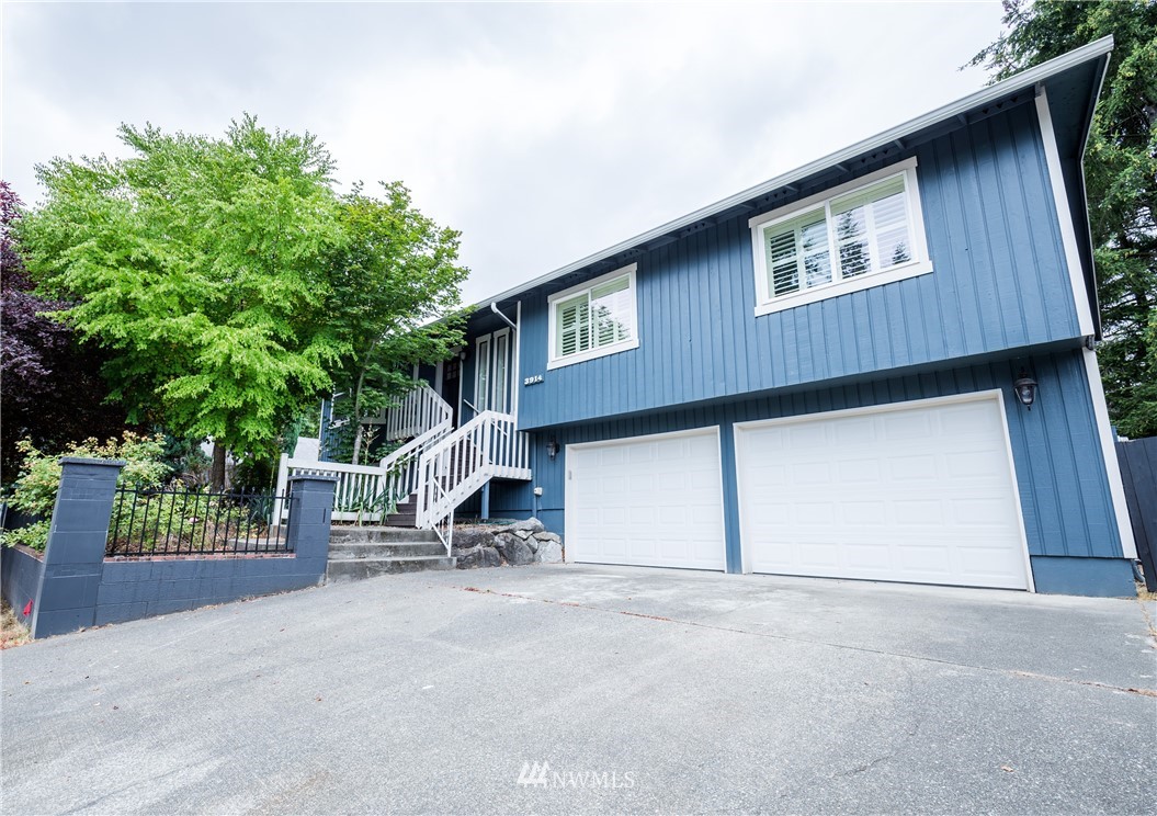 3914 Northeast 10th Street Renton, WA 98056 - Photo 1 of 25