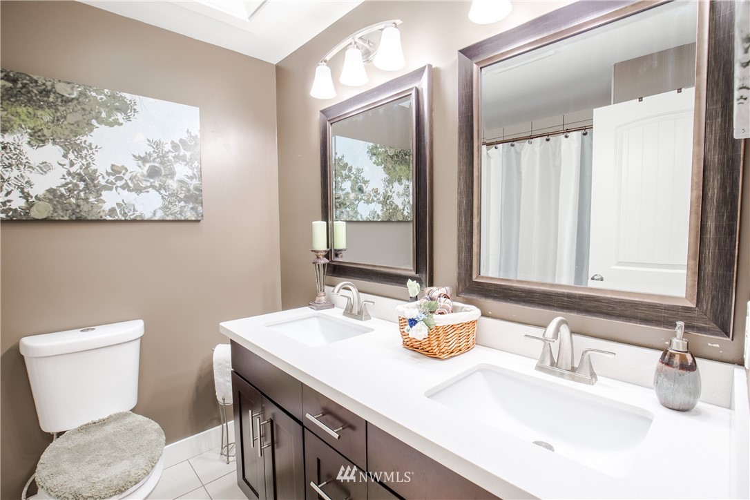 3914 Northeast 10th Street Renton, WA 98056 - Photo 16 of 25