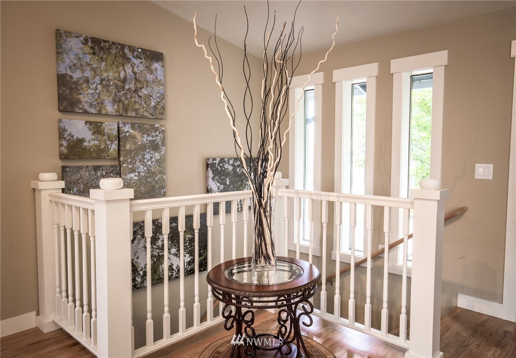 3914 Northeast 10th Street Renton, WA 98056 - Photo 5 of 25