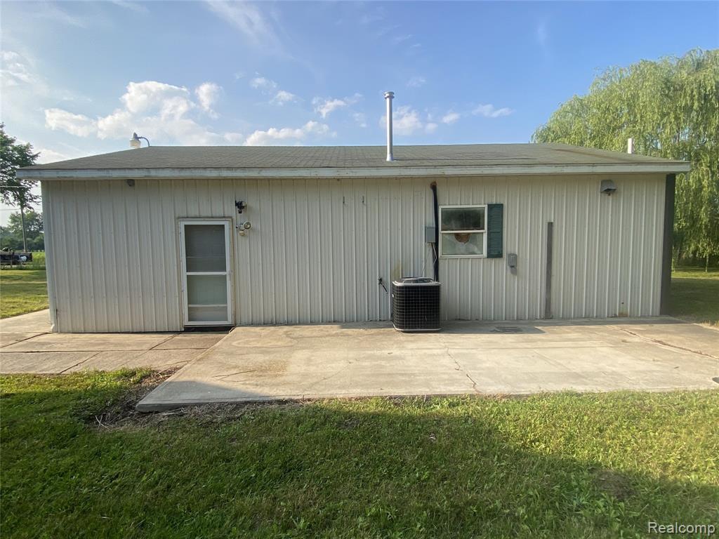 969 West Kitchen Road Linwood, MI 48634 - Photo 12 of 31