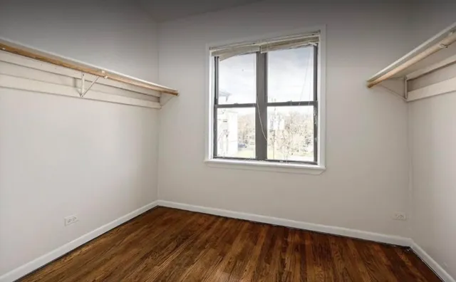 $1,300 | 6737 South East End Avenue, Unit 3N, Chicago, IL 60649