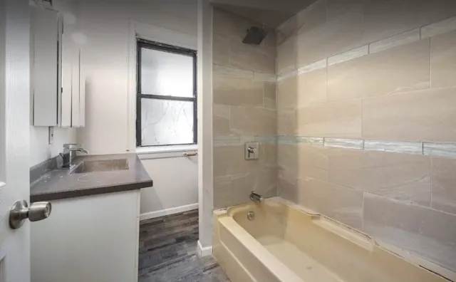 $1,300 | 6737 South East End Avenue, Unit 3N, Chicago, IL 60649