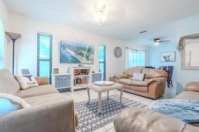 $2,750 | 813 Northwest 12th Avenue, Dania Beach, FL 33004