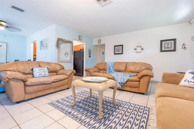 $2,750 | 813 Northwest 12th Avenue, Dania Beach, FL 33004