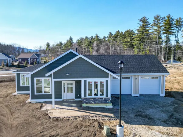 $750,000 | 59 Whispering Pines Place, Unit 6, Center Conway, NH 03813
