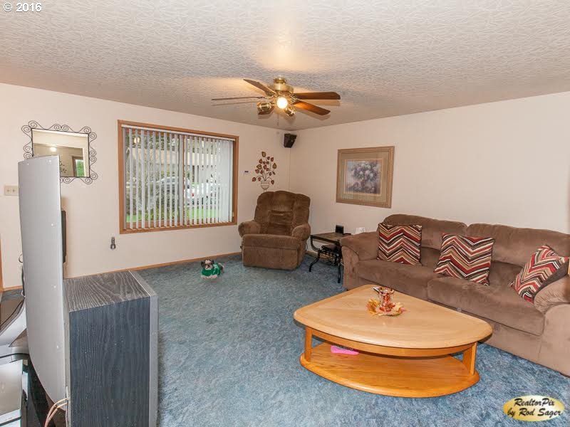 4172 Addy Loop Washougal, WA 98671 - Photo 3 of 20 Gallery Image 3