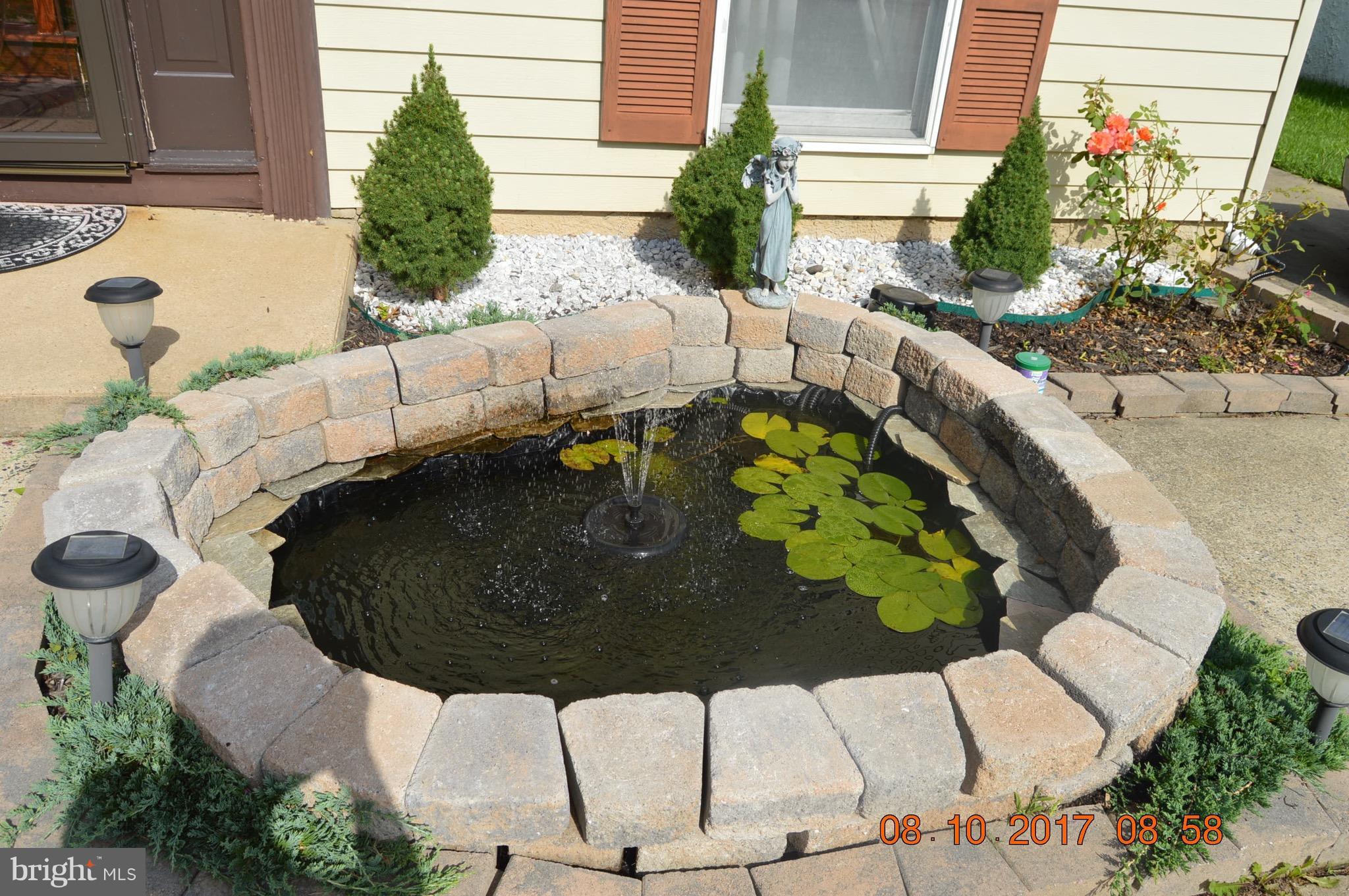 17 Rollwin Road Baltimore, MD 21244 - Photo 3 of 29 a view of a chairs and table in a patio