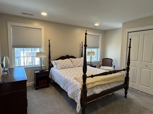 $4,150 | 165 Cambridge Road, Unit 13, Woburn, MA 01801