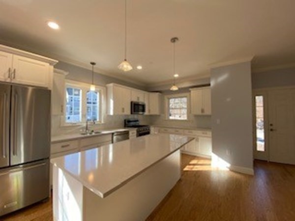 165 Cambridge Road, Unit 13 Woburn, MA 01801 - Photo 5 of 13