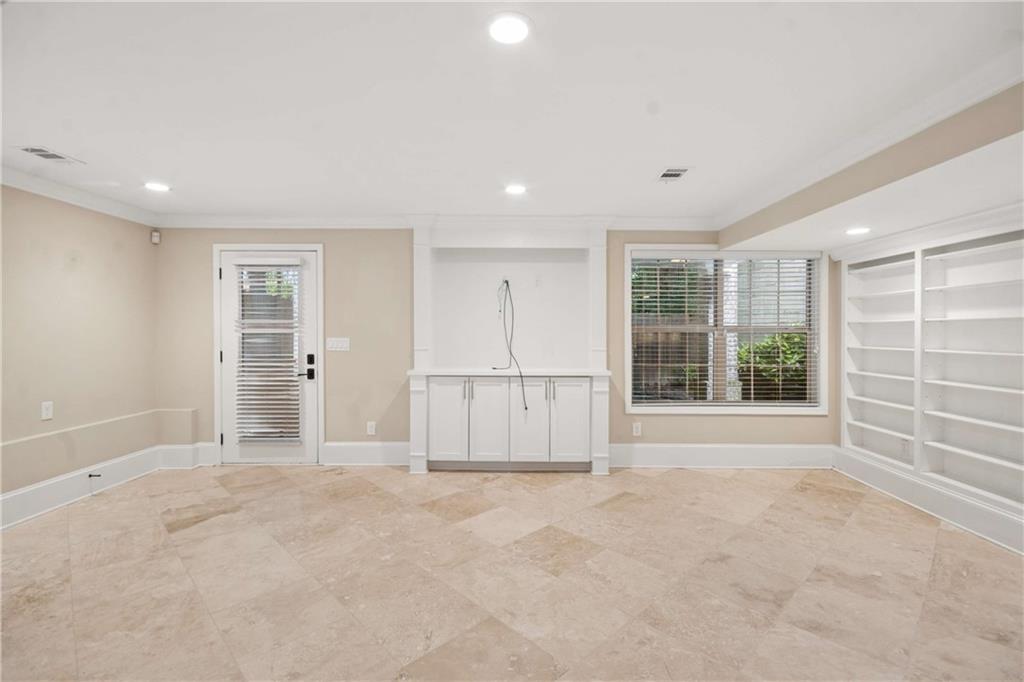 374 Clifton Road Northeast Atlanta, GA 30307 - Photo 35 of 48