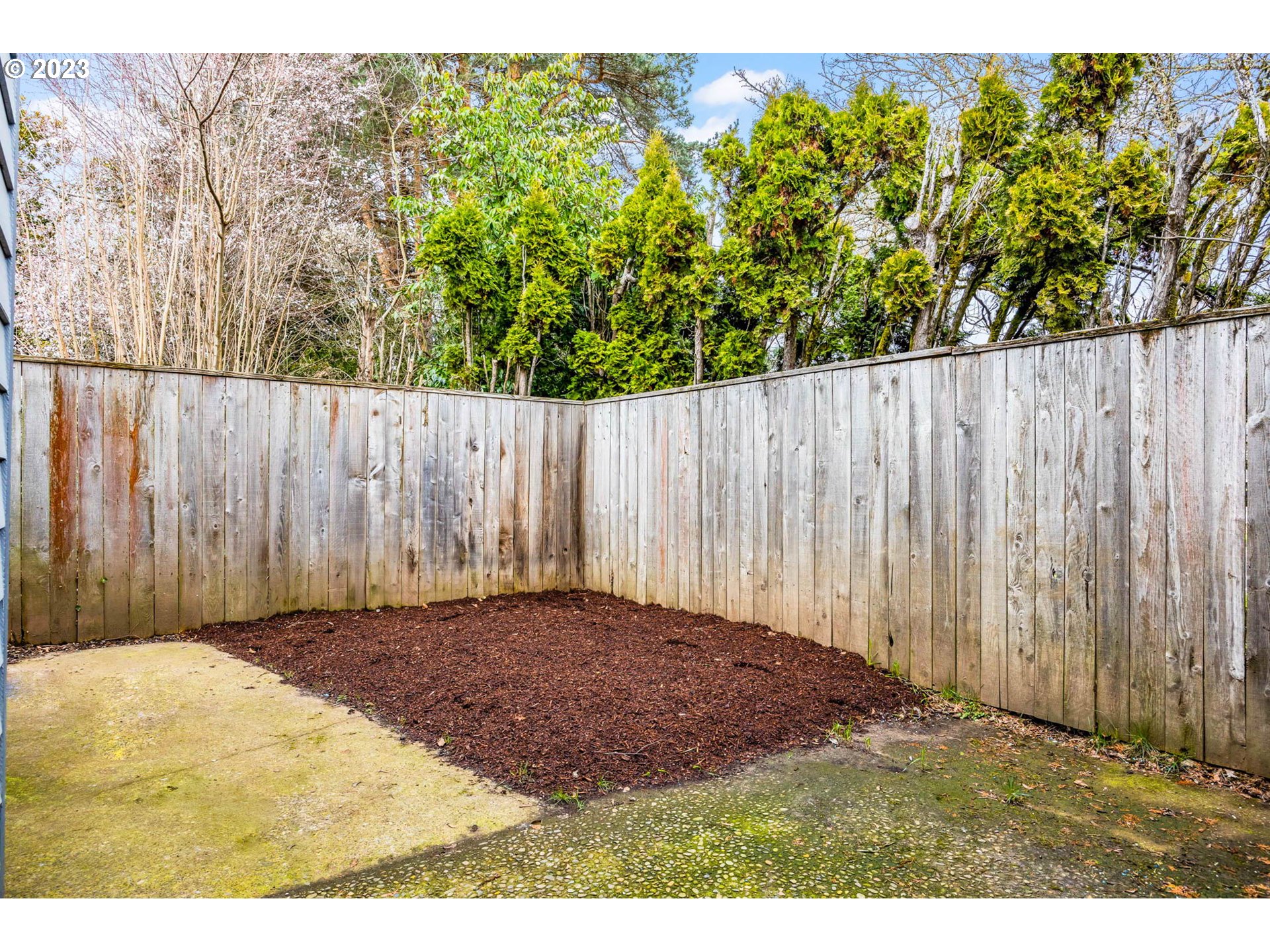 2710 Harlow Road Eugene, OR 97401 - Photo 24 of 25 Gallery Image 24