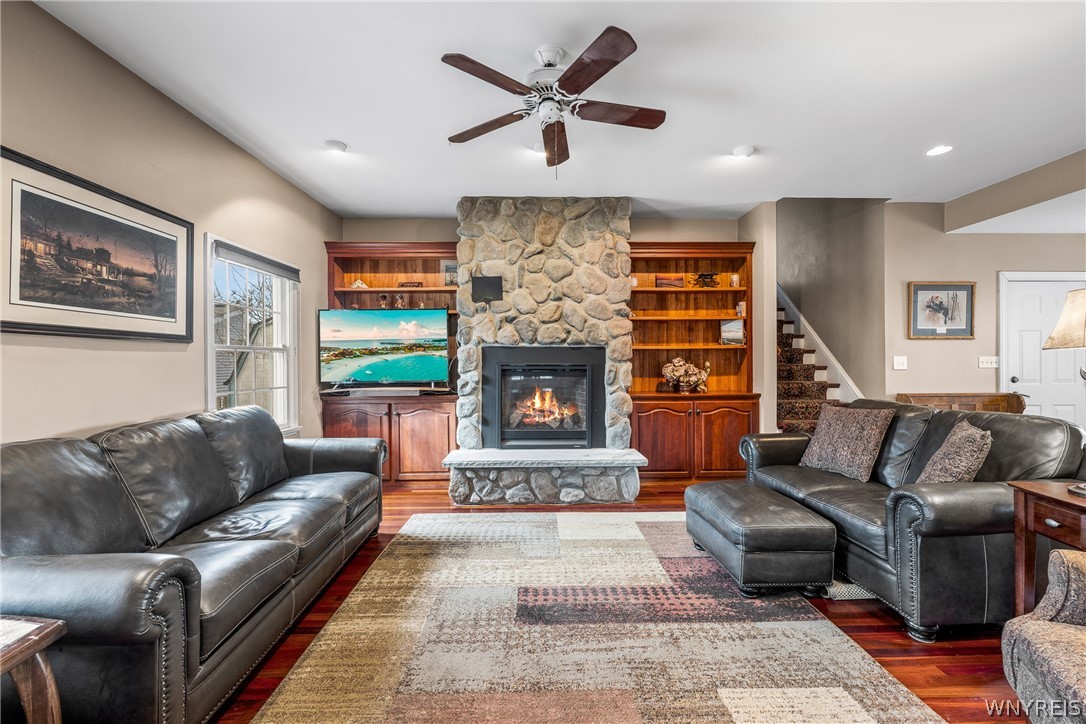 5910 Salt Road Clarence, NY 14031 - Photo 14 of 43 Family Room