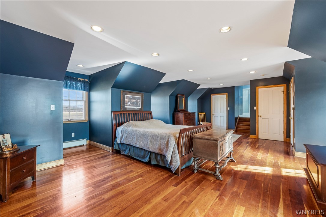 5910 Salt Road Clarence, NY 14031 - Photo 22 of 43 Primary Bedroom (Bdrm 4)