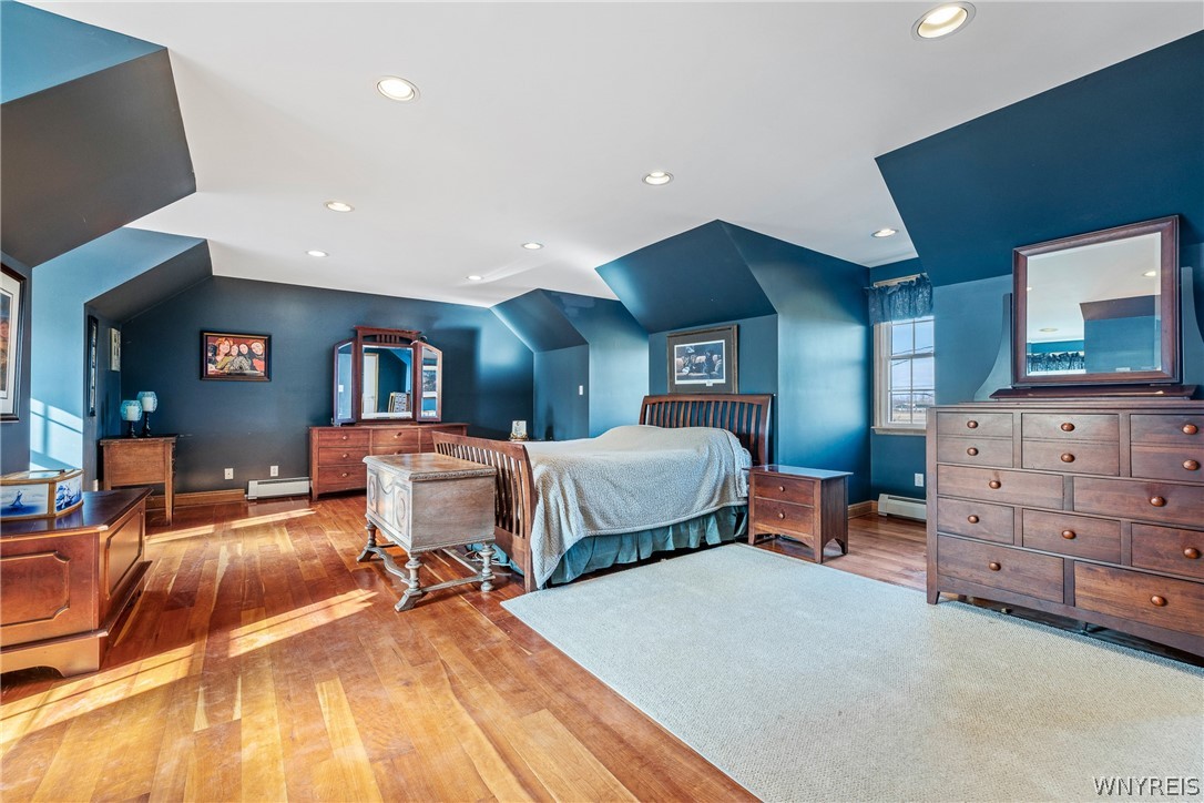 5910 Salt Road Clarence, NY 14031 - Photo 23 of 43 Primary Bedroom