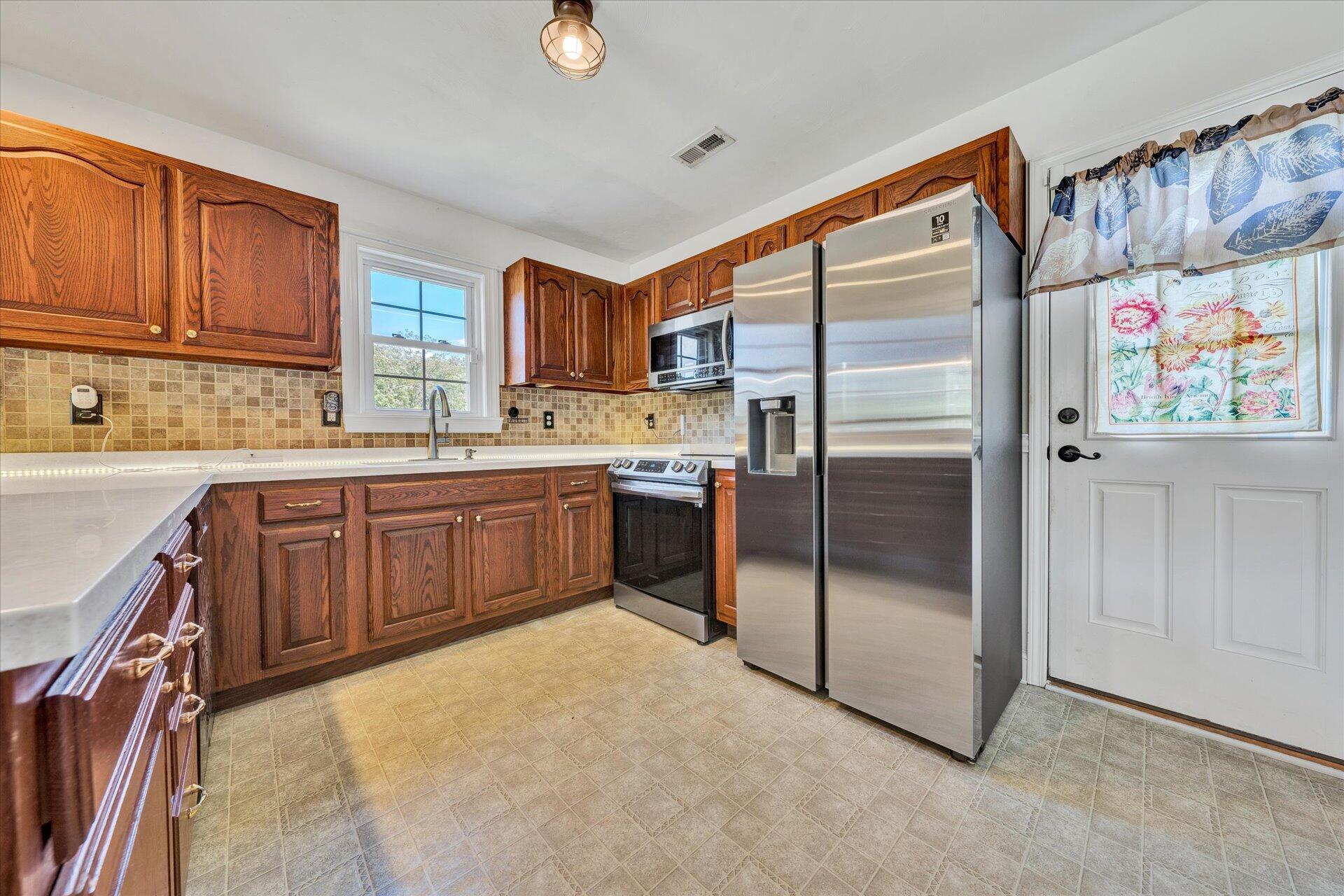 2114 Pico Road Buchanan, VA 24066 - Photo 13 of 44 12-DSC00469