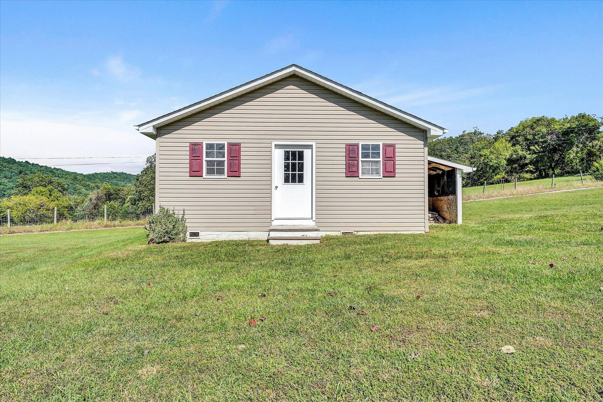 2114 Pico Road Buchanan, VA 24066 - Photo 31 of 44 31-DSC00541