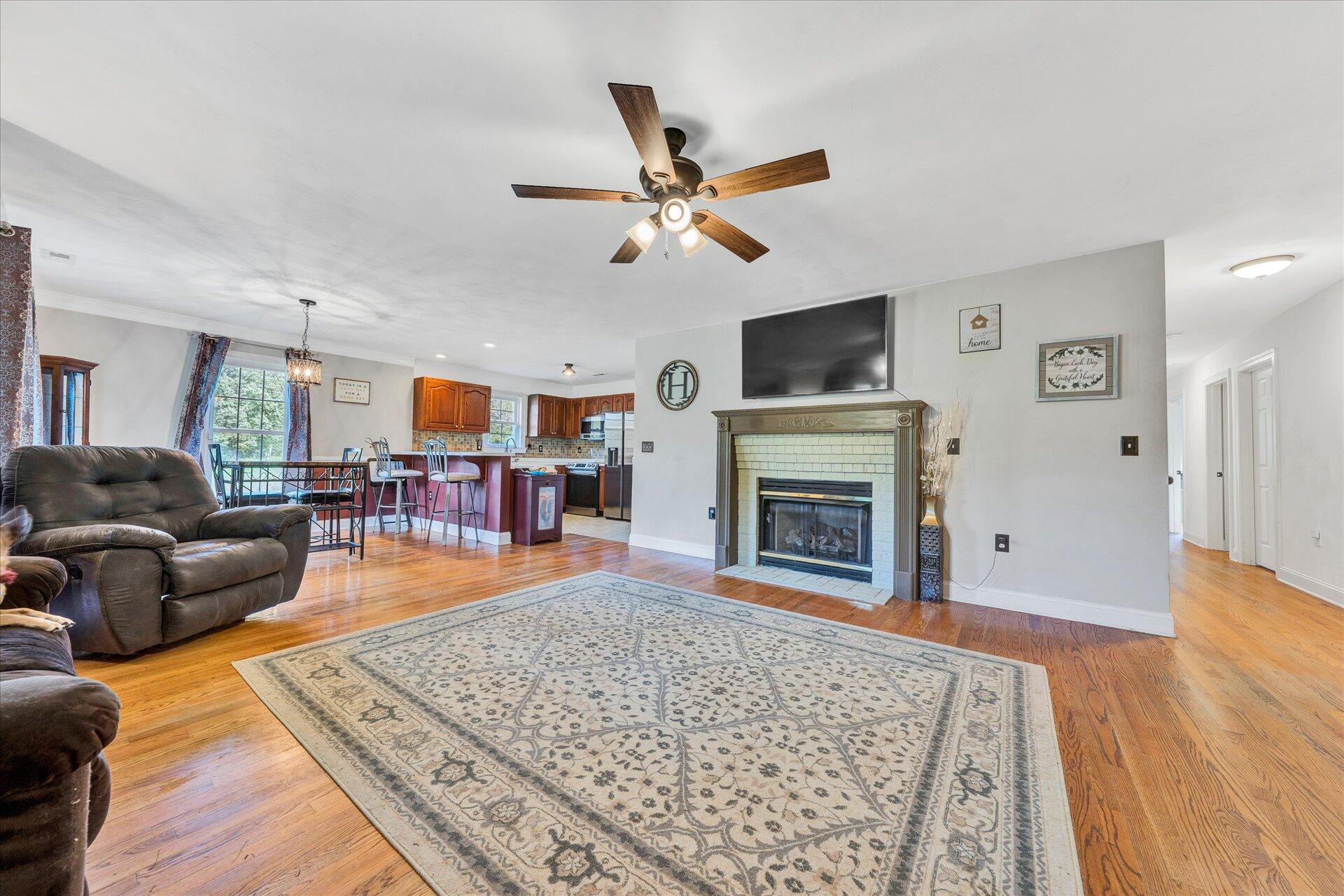 2114 Pico Road Buchanan, VA 24066 - Photo 6 of 44 05-DSC00457