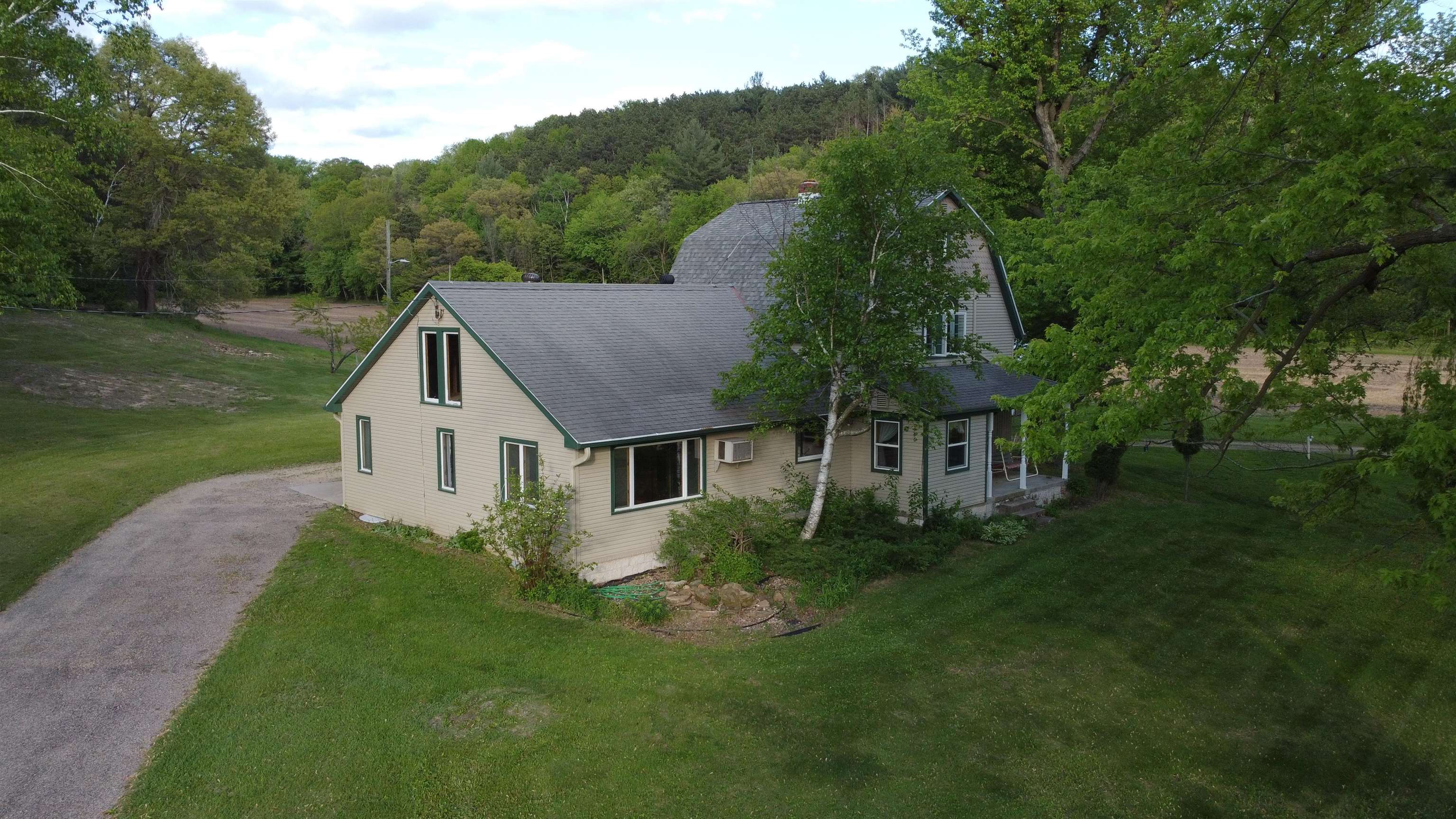 N2224 Wafle Road Mauston, WI 53948 - Photo 6 of 82